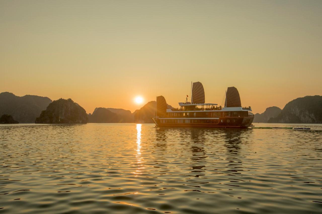 Готель Cozy Boutique Cruise Dong Khe Sau Екстер'єр фото